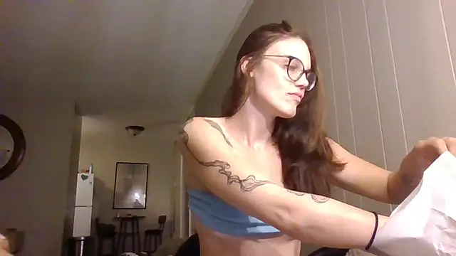 Snapshot of Miss_honey94 chatting on November 2025 11:35:02 AM Miss honey94 online show from November 2025 11:35:02 AM