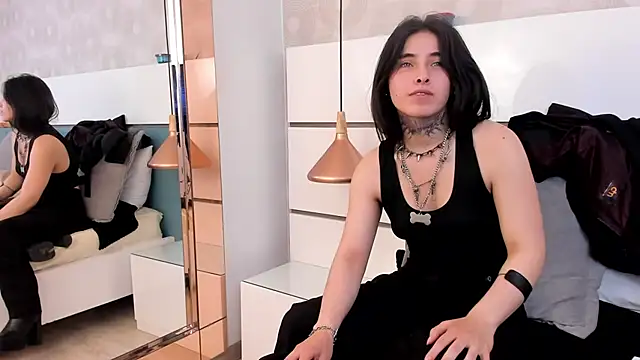 Ashkoreh online show from September 2025 07:43:02 PM