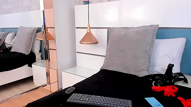 Ashkoreh online show from October 2025 09:36:01 PM