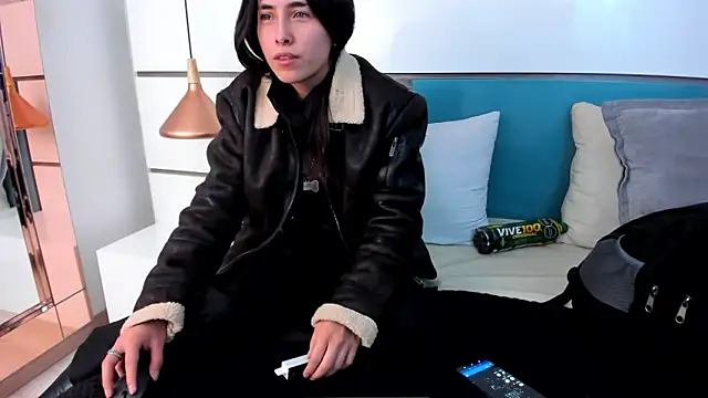 Ashkoreh online show from April 2026 08:24:02 PM