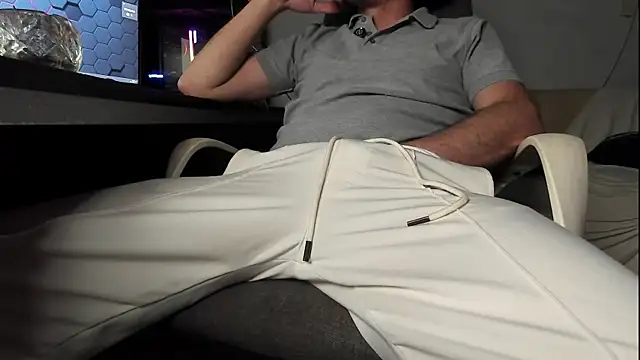 DiositoHerus online show from April 2026 04:46:01 AM