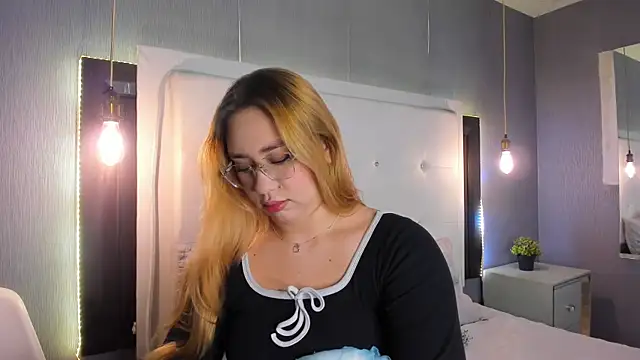 ximenanoah online show from February 2026 12:18:02 PM