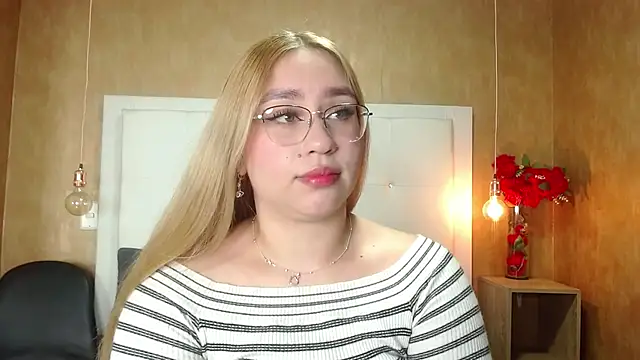 ximenanoah online show from November 2025 01:45:01 PM