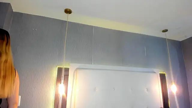 ximenanoah online show from March 2026 12:30:02 PM