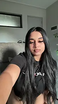 LilMisIndianx online show from March 2026 02:49:01 PM