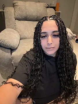 LilMisIndianx online show from December 2025 06:21:02 PM