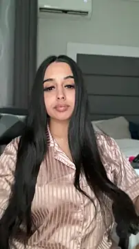 LilMisIndianx online show from April 2026 07:54:01 AM