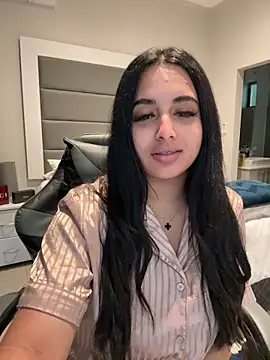 LilMisIndianx online show from October 2025 05:52:02 AM