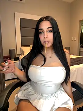 LilMisIndianx online show from October 2025 08:57:02 AM