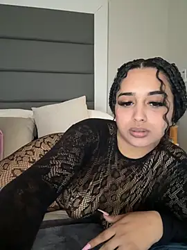 LilMisIndianx online show from December 2025 09:19:02 AM