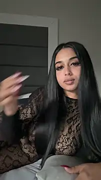 LilMisIndianx online show from February 2026 03:00:01 PM