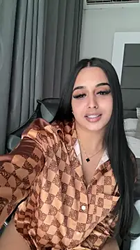 LilMisIndianx online show from April 2026 11:06:01 AM