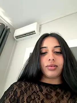 LilMisIndianx online show from January 2026 09:27:01 AM