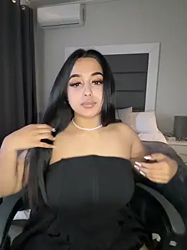 Snapshot of LilMisIndianx chatting on October 2025 08:30:01 AM LilMisIndianx online show from October 2025 08:30:01 AM