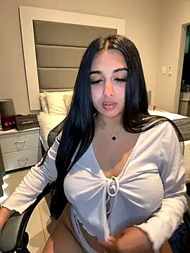 LilMisIndianx online show from December 2025 06:14:01 AM