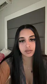 LilMisIndianx online show from March 2026 02:22:02 PM