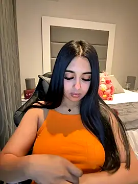 LilMisIndianx online show from November 2025 08:46:02 AM