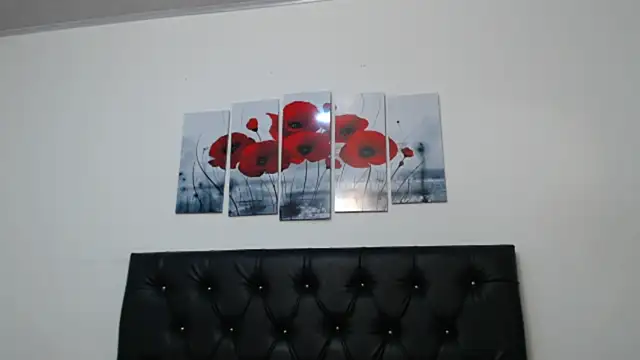 pinky f00x online show from November 2025 07:40:02 PM