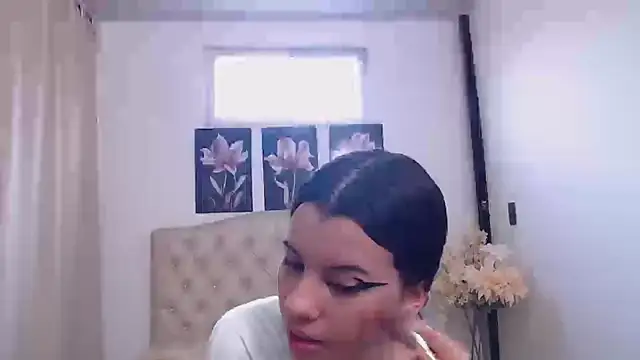 pinky f00x online show from September 2025 08:52:01 PM