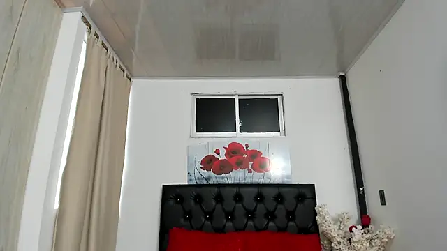 pinky f00x online show from June 2026 07:22:01 PM