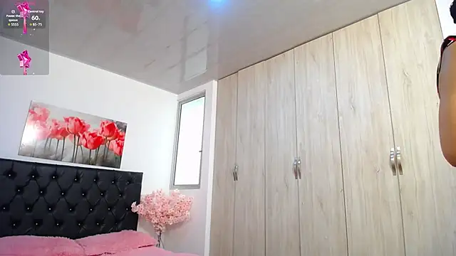 pinky f00x online show from February 2026 07:36:01 PM