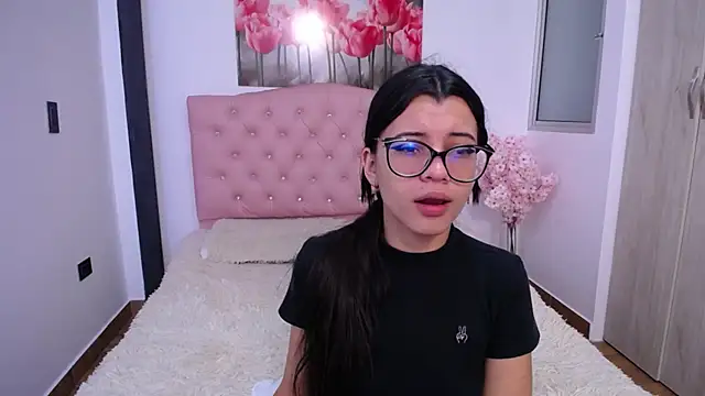 pinky f00x online show from September 2025 02:17:02 AM
