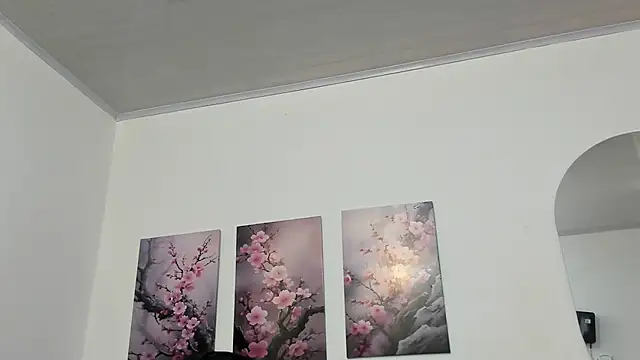 pinky f00x online show from July 2026 08:02:01 PM