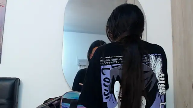 pinky f00x online show from November 2025 07:03:01 PM