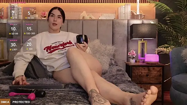 Angelina Dior online show from January 2026 05:49:02 PM