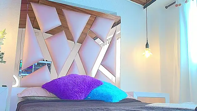 Snapshot of Victoria_Thompson1 chatting on September 2025 06:09:01 PM Victoria Thompson1 online show from September 2025 06:09:01 PM