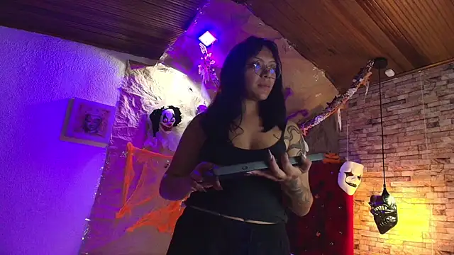 Snapshot of Victoria_Thompson1 chatting on October 2025 08:41:02 PM Victoria Thompson1 online show from October 2025 08:41:02 PM