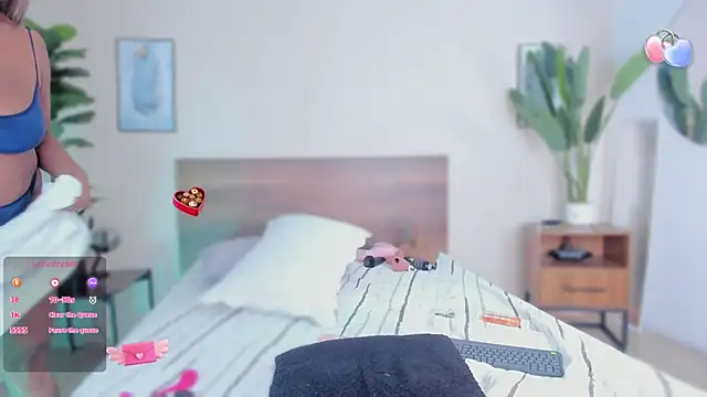 Niicol Jenner online show from March 2026 05:12:02 AM