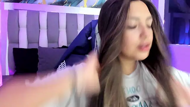 Adaara Rey online show from December 2025 07:52:01 PM