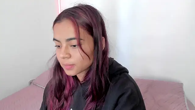 valy shyness online show from September 2025 06:55:01 PM