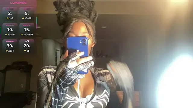 Snapshot of maskedgirl5005 chatting on October 2025 08:21:02 PM maskedgirl5005 online show from October 2025 08:21:02 PM