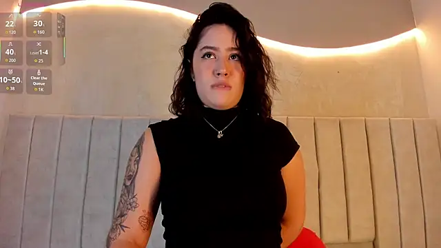 aisha duque online show from May 2026 08:06:02 PM
