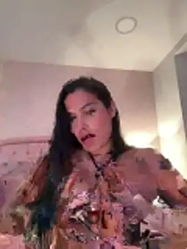 Bella  Wood online show from April 2026 08:56:01 PM