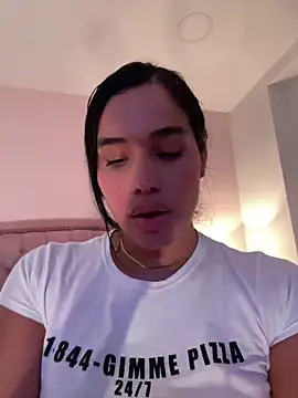 Bella  Wood online show from December 2025 07:57:01 PM