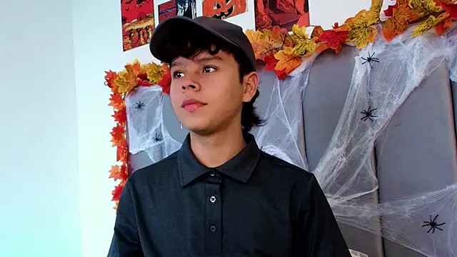 nico leroy online show from October 2025 07:33:02 PM