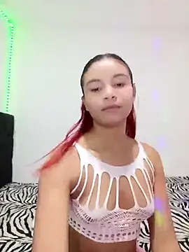 liz7skinny online show from April 2026 08:04:01 PM