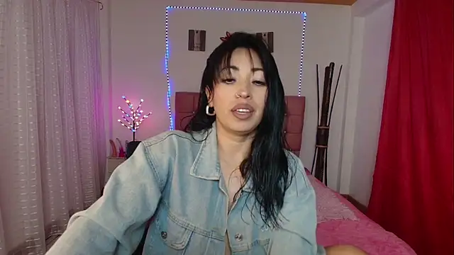 hannagomez 24 online show from March 2026 12:28:01 AM