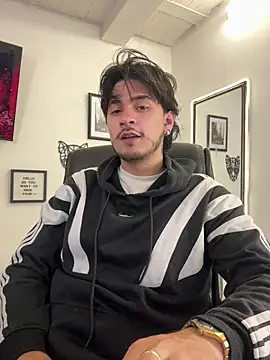 Elian savoy online show from October 2025 10:45:01 PM