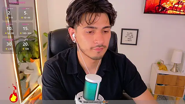 Elian savoy online show from September 2025 01:01:01 AM