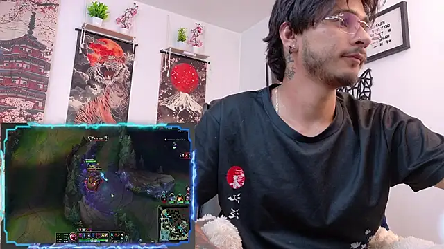 Snapshot of Elian_savoy chatting on July 2026 06:47:02 AM Elian savoy online show from July 2026 06:47:02 AM