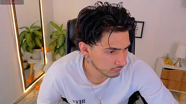 Elian savoy online show from September 2025 11:41:02 PM