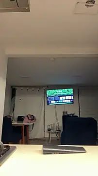 Elian savoy online show from April 2026 01:43:01 AM