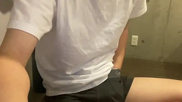 Snapshot of Lotus_boy chatting on November 2025 10:15:02 AM Lotus boy online show from November 2025 10:15:02 AM