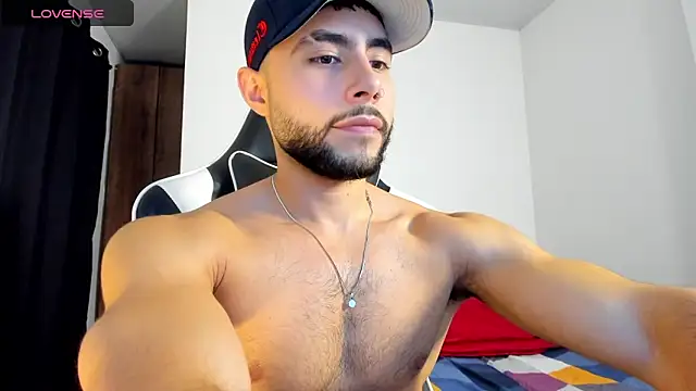 Snapshot of bryan_mugn chatting on November 2025 04:37:02 AM bryan mugn online show from November 2025 04:37:02 AM