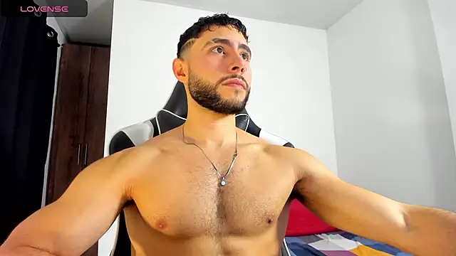 Snapshot of bryan_mugn chatting on November 2025 04:38:02 AM bryan mugn online show from November 2025 04:38:02 AM