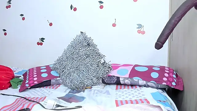 Snapshot of candy_hot999 chatting on January 2026 10:35:02 PM candy hot999 online show from January 2026 10:35:02 PM